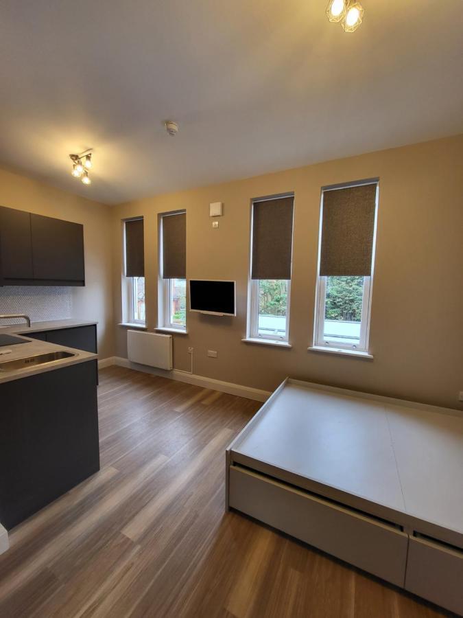Sands House - Luxury Modern Studios With Secure Parking In Epsom, Surrey Kamer foto