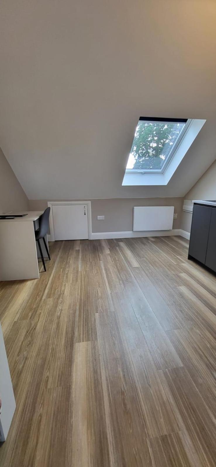 Sands House - Luxury Modern Studios With Secure Parking In Epsom, Surrey Kamer foto